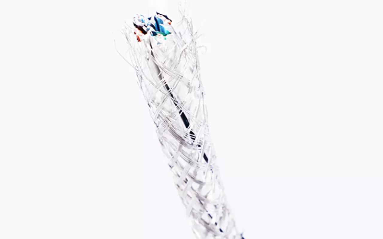 SF/UTP экранированный кабель CAT5e Lan